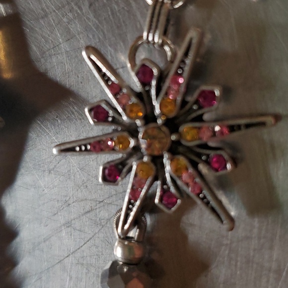 Kirks Folly Necklace - Picture 9 of 11